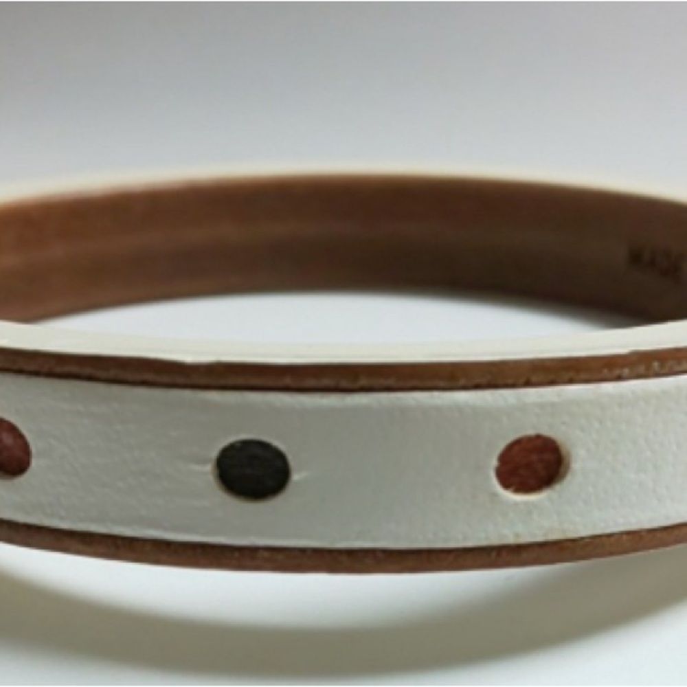 Fendi White Leather Vintage Bracelet with Gold Accent - EUC - Picture 6 of 9